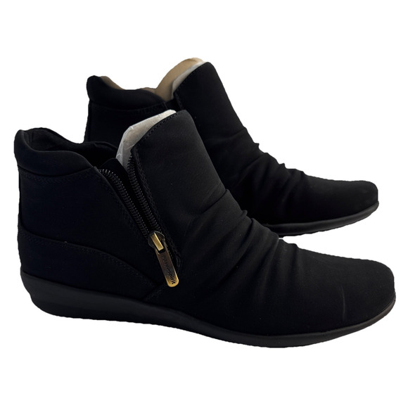 Easy Spirit Shoes - Easy Spirit Womens 9 M Sealeta Ankle Bootie Black Faux suede Square Toe NWOB